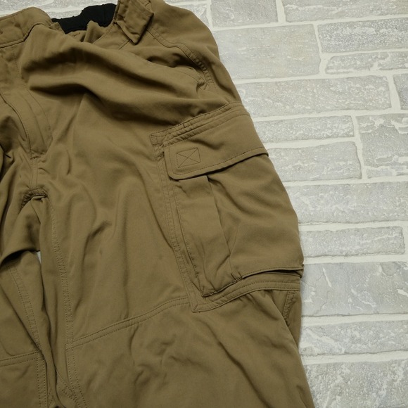 Duluth Trading Co Cargo Pants Size 2XL Beige Cargo Midweight Nylon Quick Dry - Picture 5 of 9